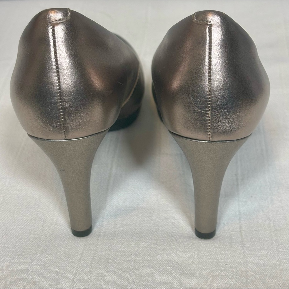 Clarks Ambyr Joy High-Heeled Comfort Leather Pumps Shoes-Gold-Women Size 9 - Picture 5 of 10